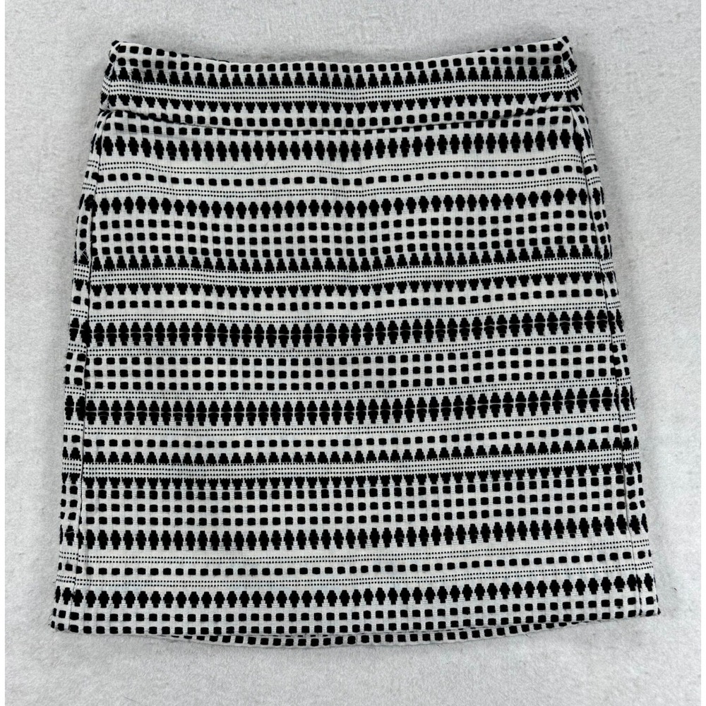 Ann Taylor LOFT Petites‎ Black White Geometric Jacquard Mini Skirt 00P 00 Petite